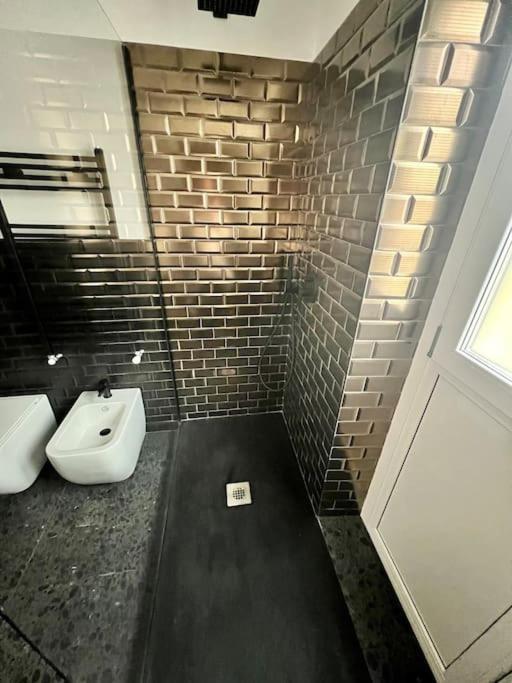 Casa Sassari - Vicino Porta Susa F.S. Торино Екстериор снимка